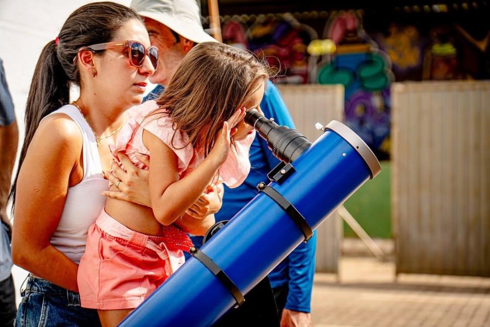 Capa da notícia: Planetário de Brasília é destaque na programação gratuita para jovens e famílias no DF